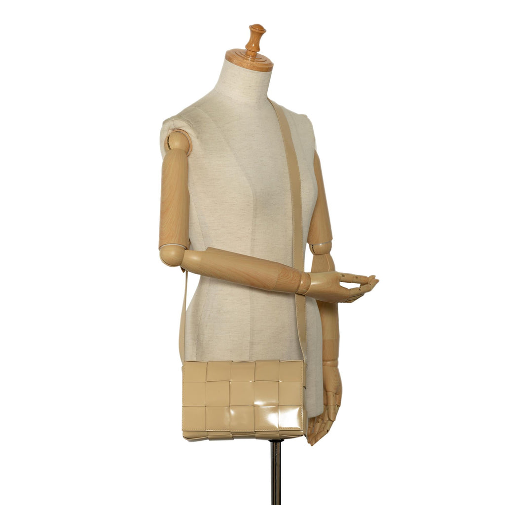 Bottega Veneta Maxi Intrecciato Cassette (SHG-TsKAVj)