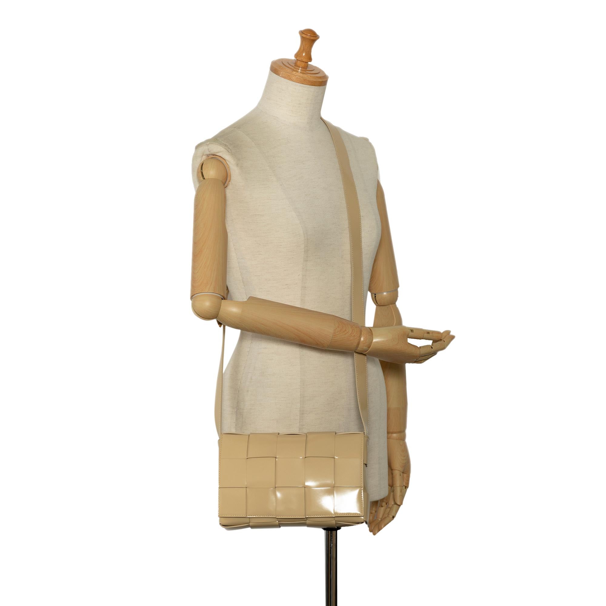 Bottega Veneta Maxi Intrecciato Cassette (SHG-TsKAVj)