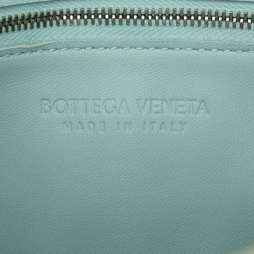 Bottega Veneta Maxi Intrecciato Cassette (SHG-i2fDcm)