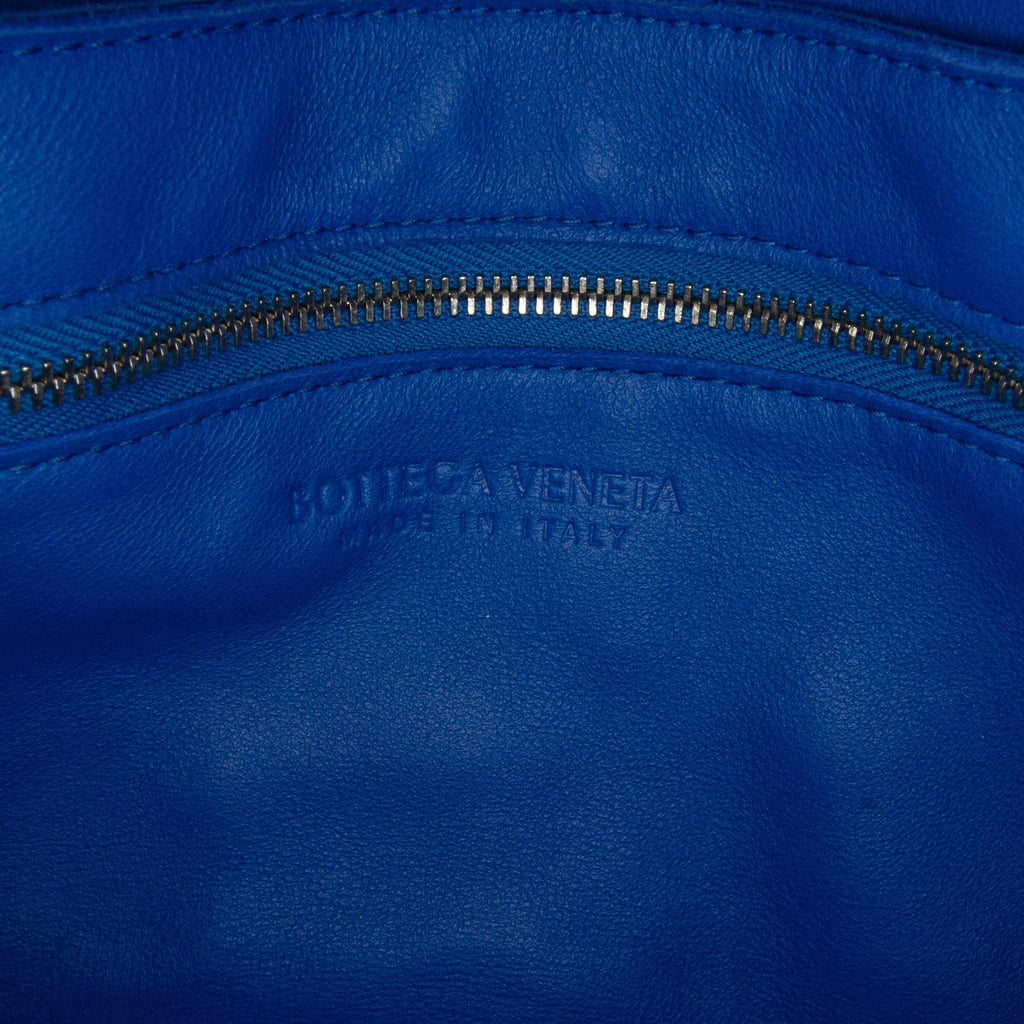 Bottega Veneta Maxi Intrecciato Cassette (SHG-AjD6sS)