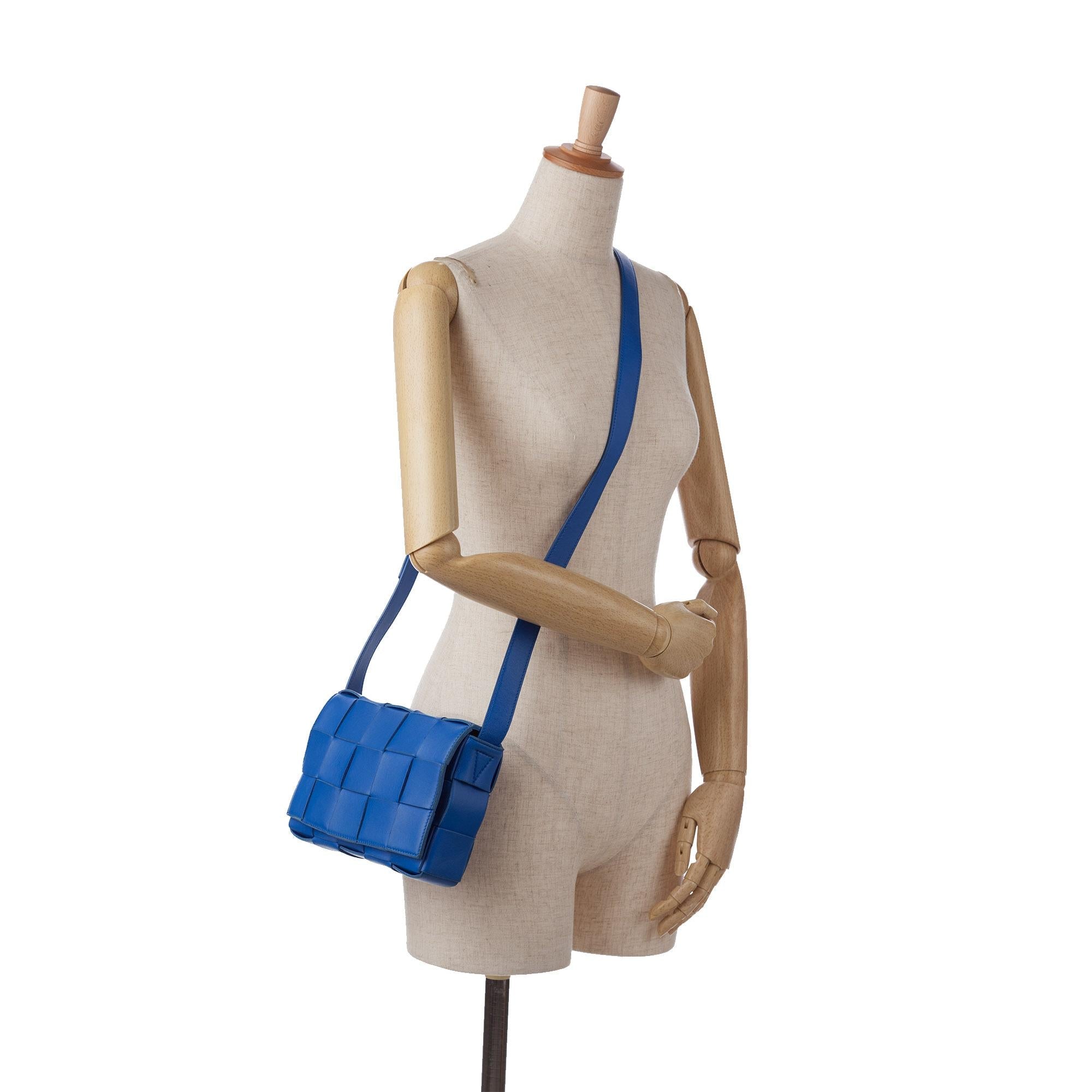 Bottega Veneta Maxi Intrecciato Cassette (SHG-AjD6sS)