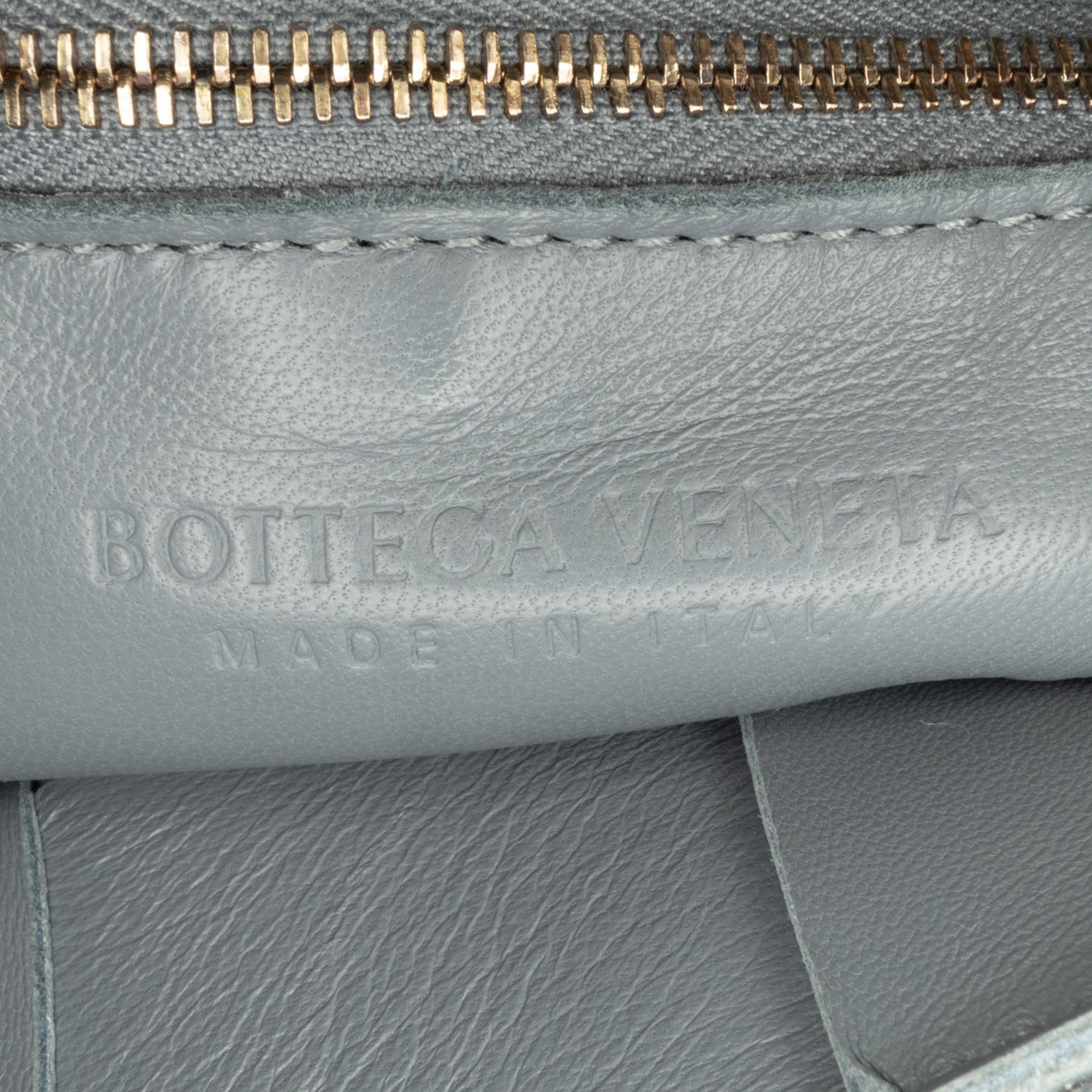 Bottega Veneta Maxi Intrecciato Cassette (SHG-BU3YmG)
