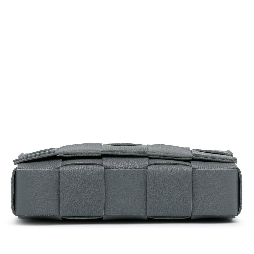 Bottega Veneta Maxi Intrecciato Cassette (SHG-BU3YmG)