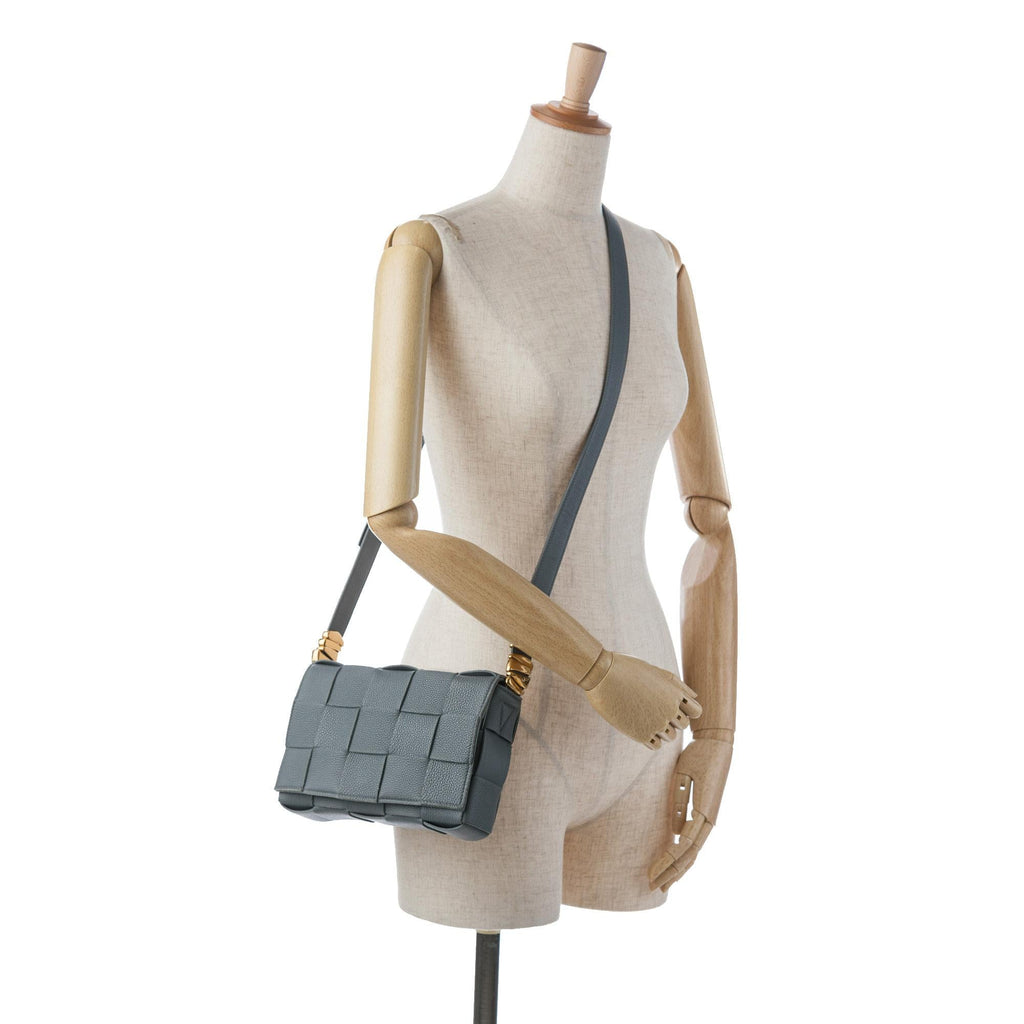 Bottega Veneta Maxi Intrecciato Cassette (SHG-BU3YmG)