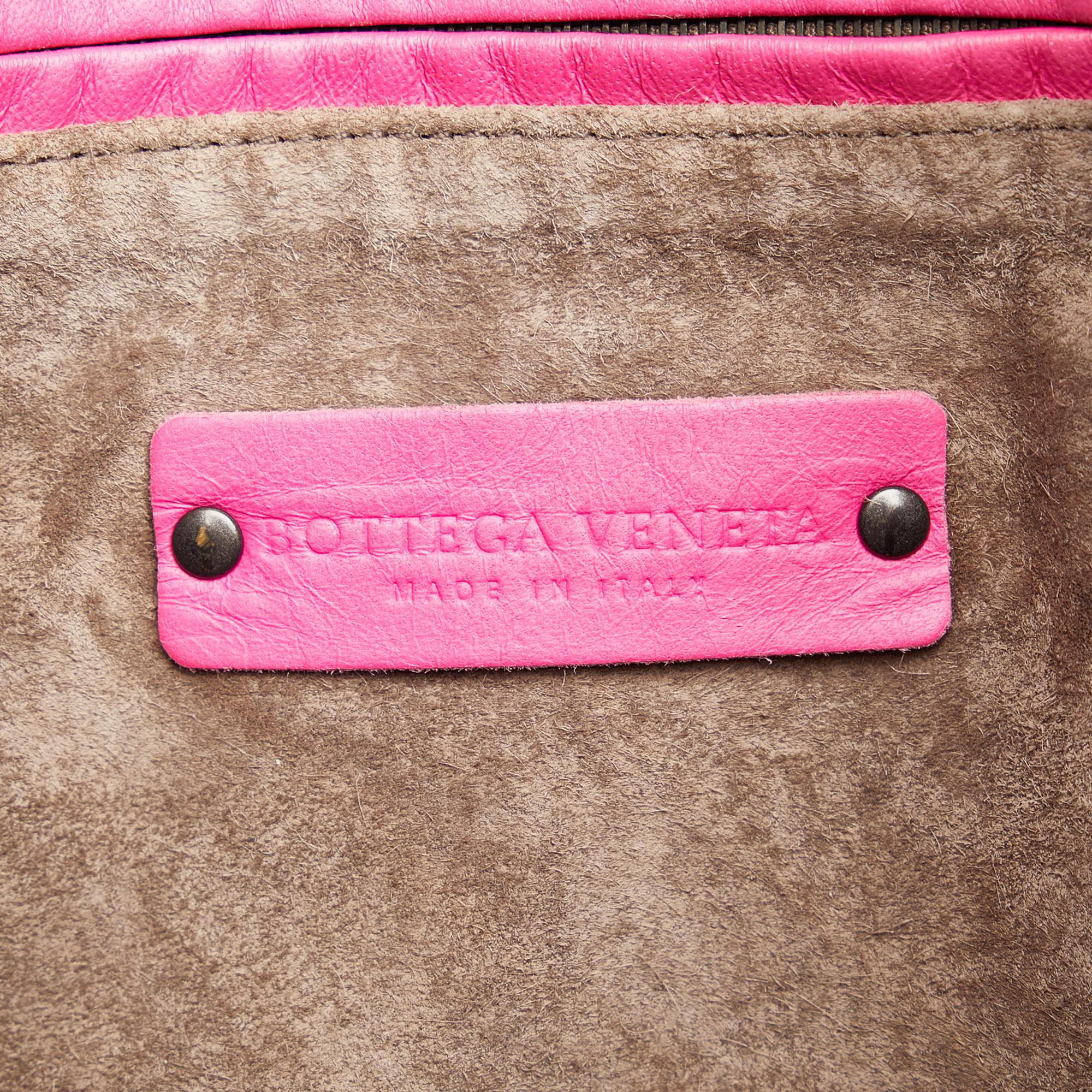 Bottega Veneta Maxi Intrecciato Convertible Tote (SHG-IDVei1)