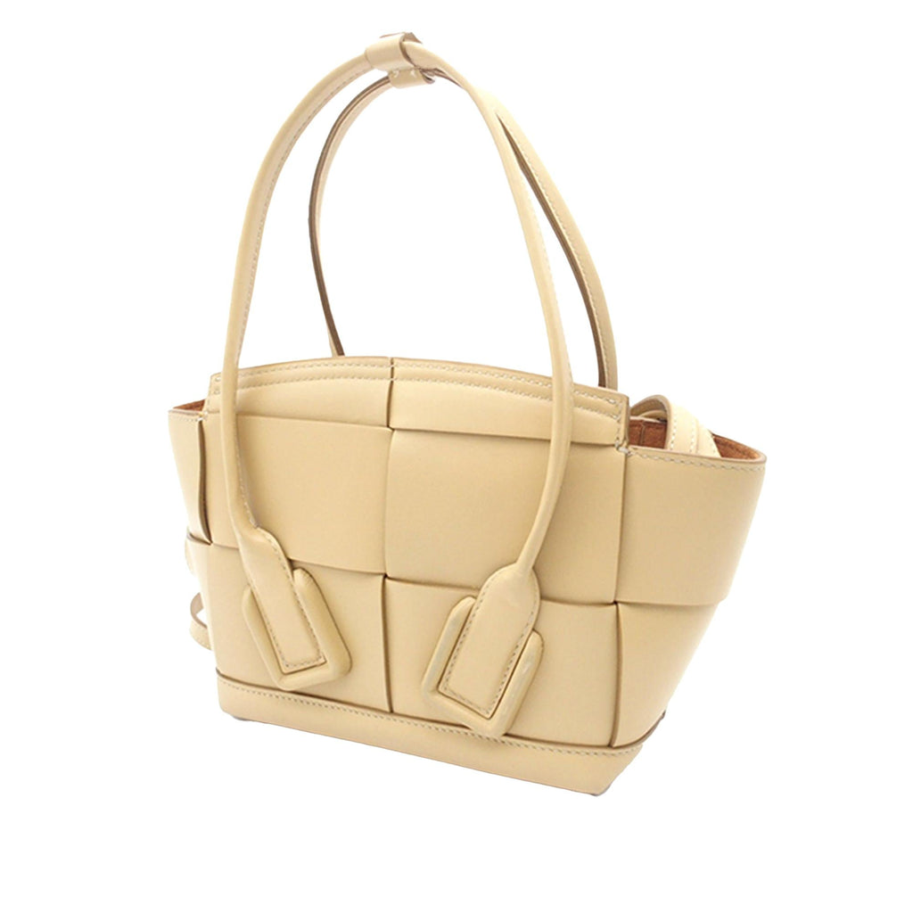 Bottega Veneta Maxi Intrecciato Mini Arco (SHG-gI2WBh)