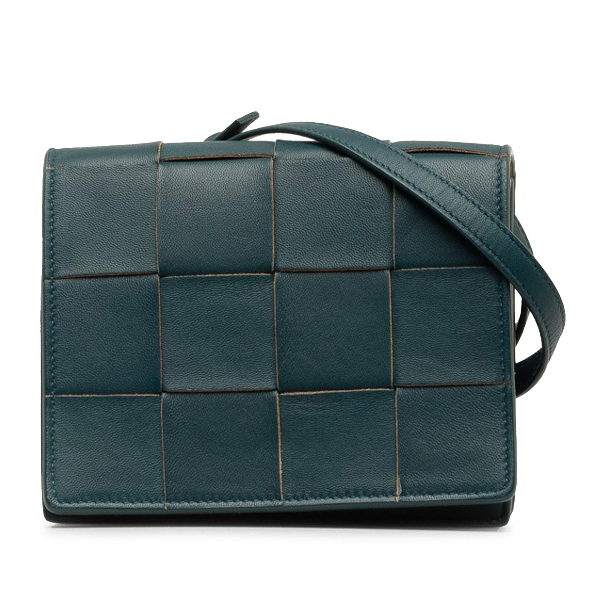 Bottega Veneta Maxi Intrecciato Mini Cassette Crossbody (SHG-SyAxrp)