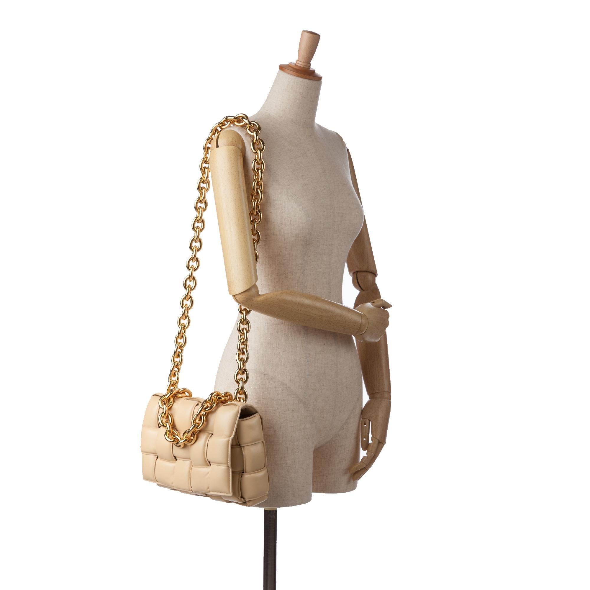 Bottega Veneta Maxi Intrecciato Padded Cassette Chain (SHG-BvbV9I)
