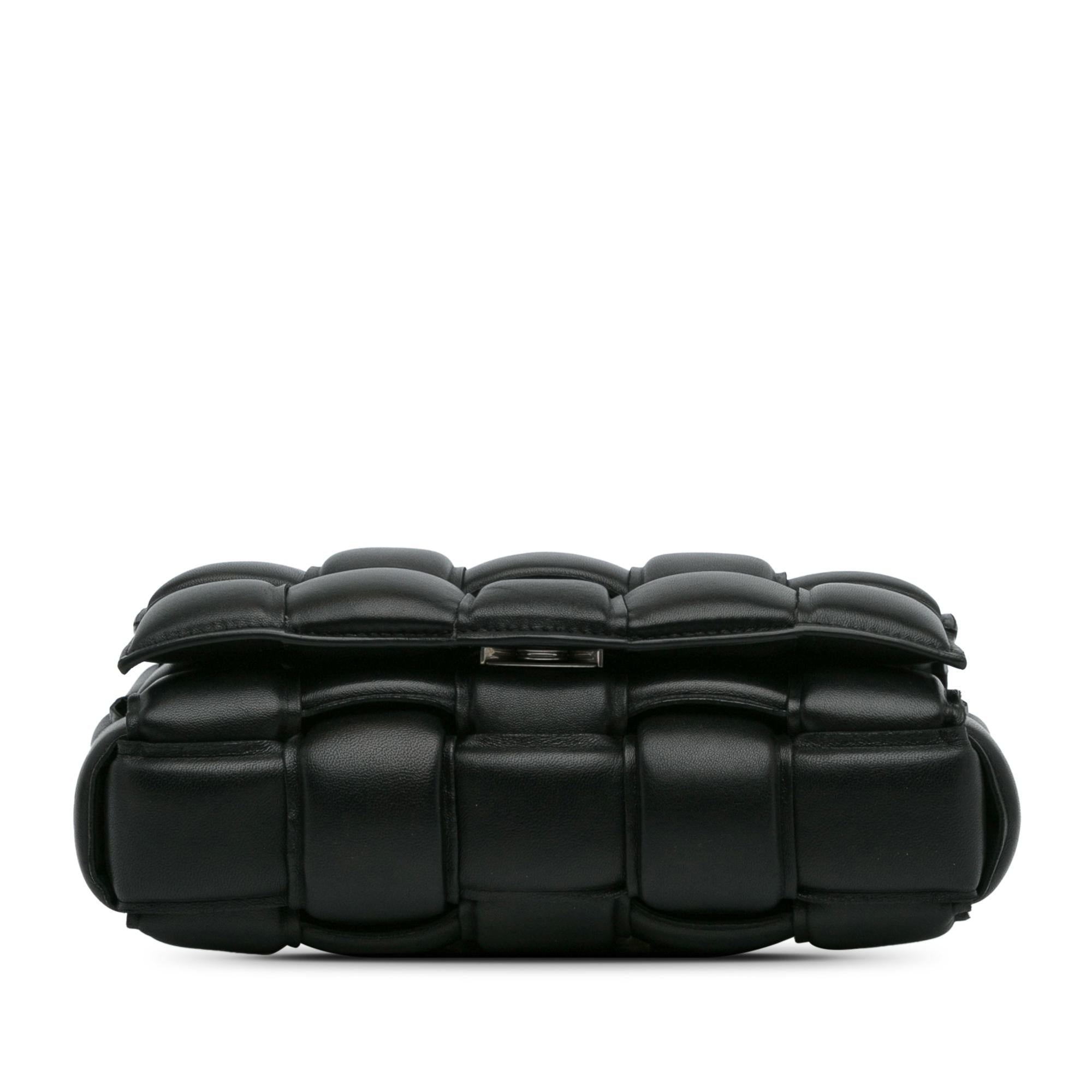Bottega Veneta Maxi Intrecciato Padded Cassette Chain (SHG-wD104H)