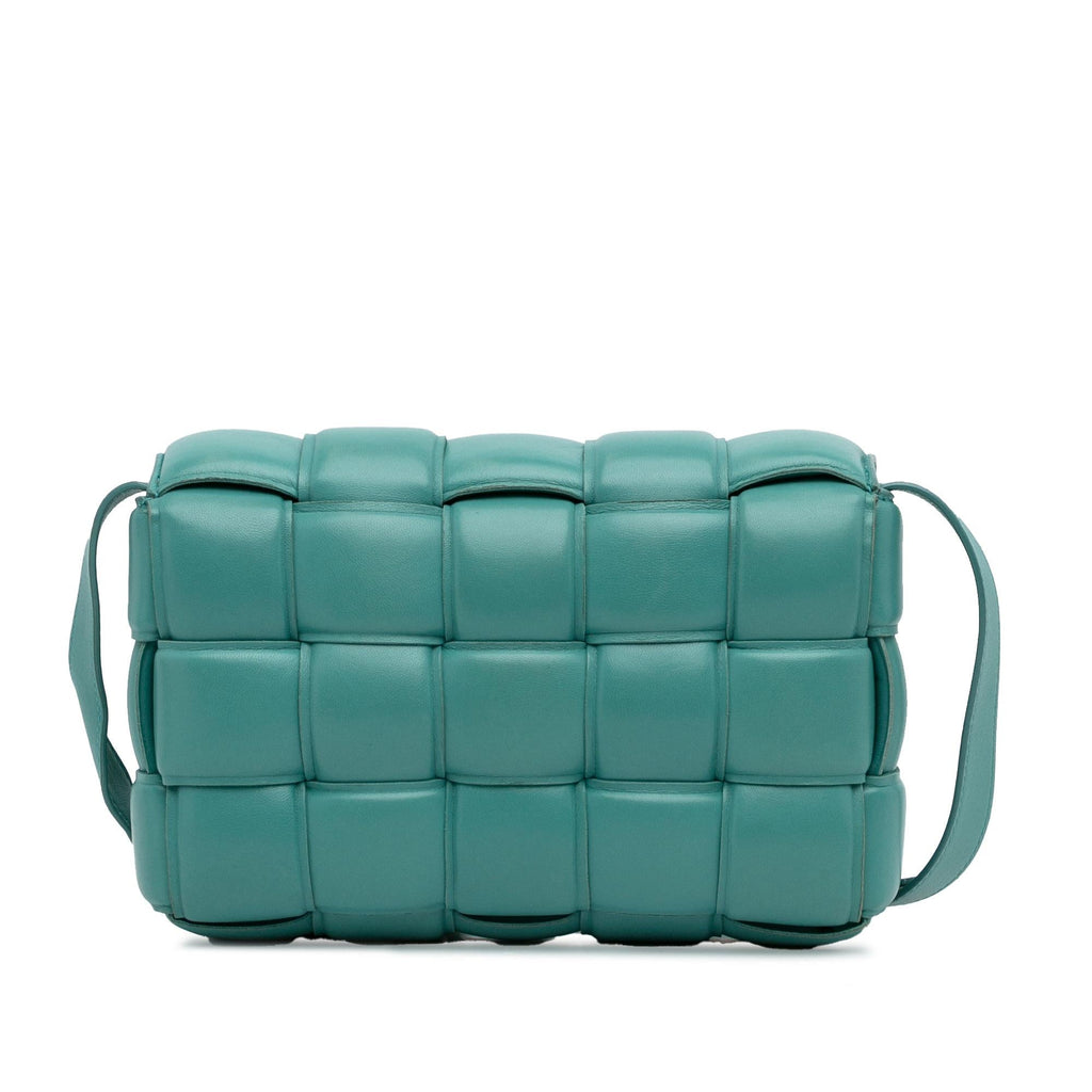 Bottega Veneta Maxi Intrecciato Padded Cassette Crossbody (SHG-kR8MHE)