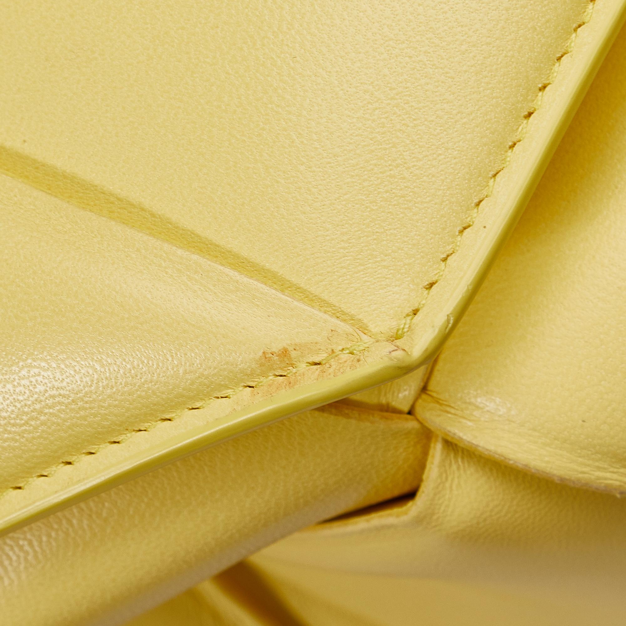 Bottega Veneta Maxi Intrecciato Padded Leather Satchel (SHG-592MwA)