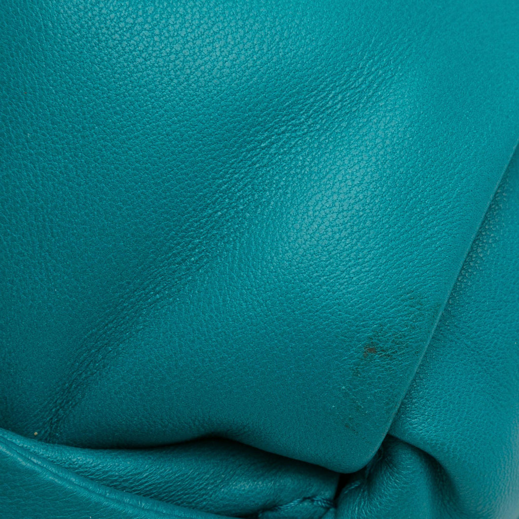Bottega Veneta Maxi Intrecciato Padded Lock Tote (SHG-vtAVXH)
