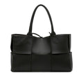 Bottega Veneta Maxi Intrecciato Small Arco Tote (SHG-hRd6If)