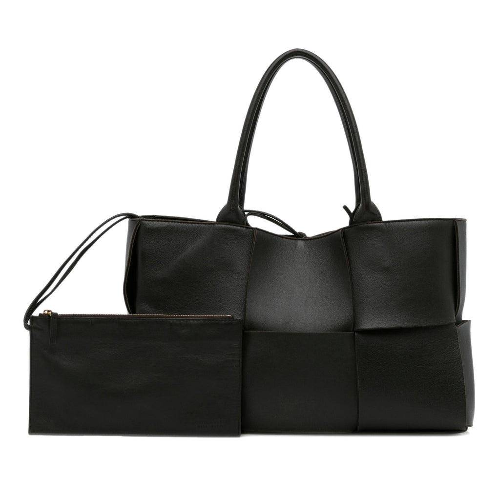 Bottega Veneta Maxi Intrecciato Small Arco Tote (SHG-hRd6If)