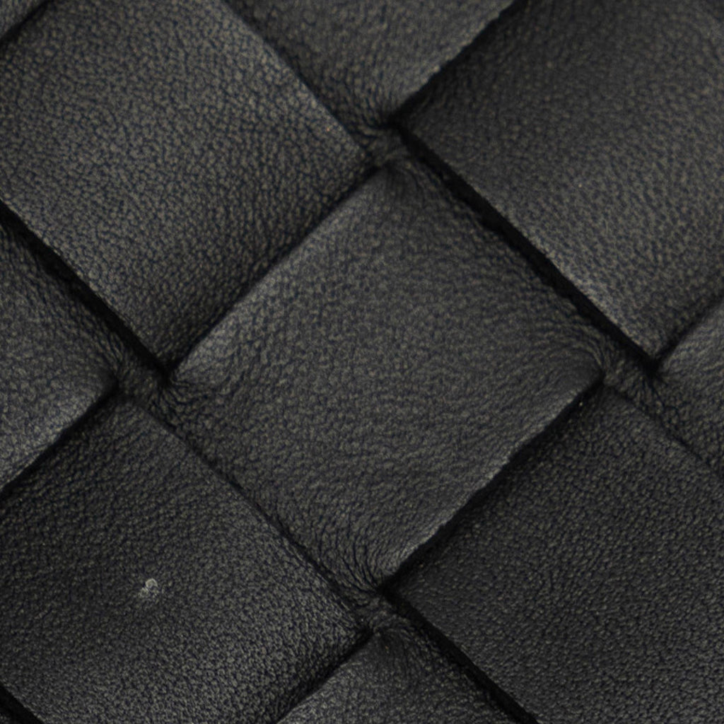 Bottega Veneta Maxi Intrecciato Tote Bag (SHG-E6I3K3)