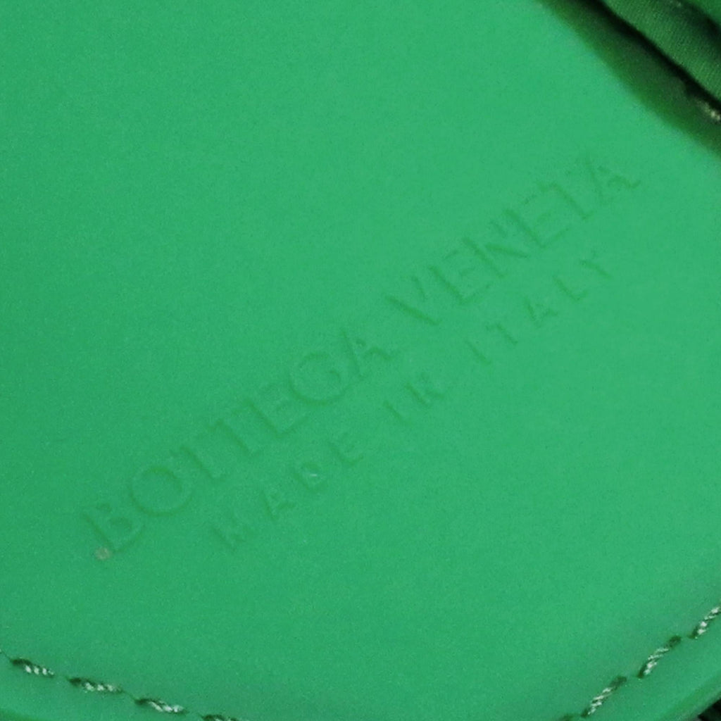 Bottega Veneta Maxi Intrecciato Webbing Cassette Crossbody (SHG-6N2Qtj)