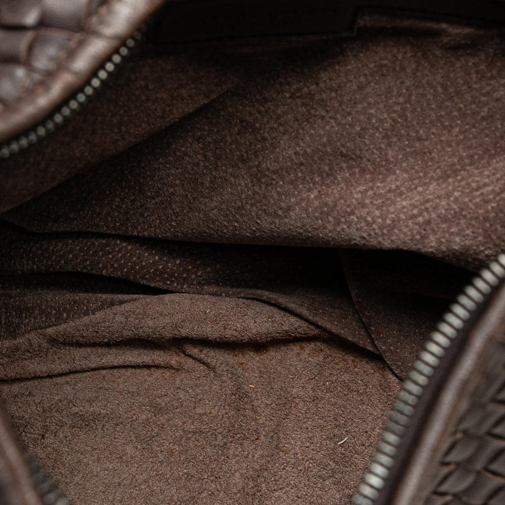 Bottega Veneta Medium Intrecciato Belly Hobo Bag (SHG-rWaxeN)