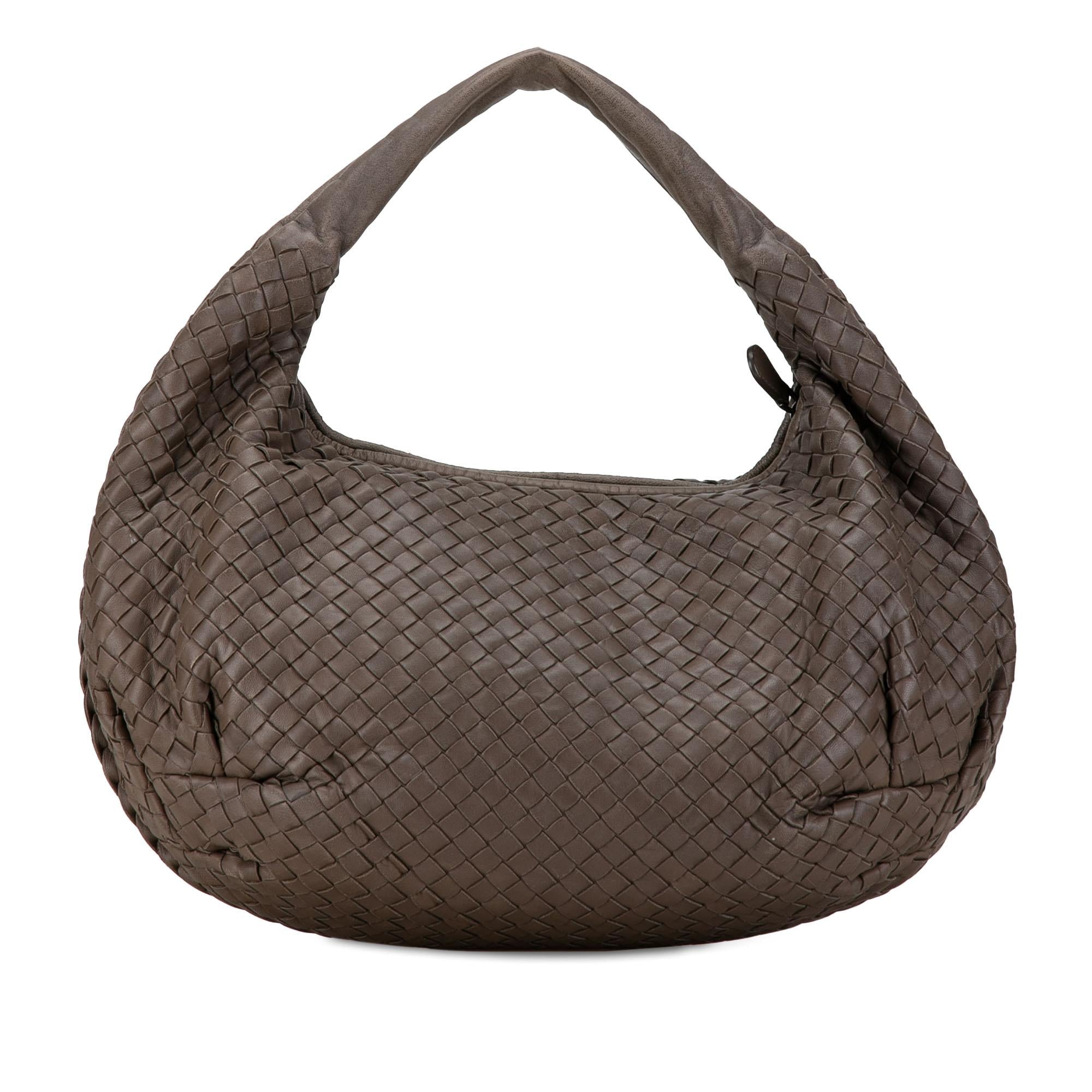 Bottega Veneta Medium Intrecciato Belly Hobo (SHG-GaUjlT)