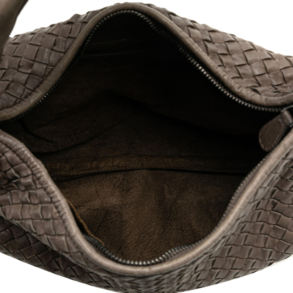 Bottega Veneta Medium Intrecciato Belly Hobo (SHG-GaUjlT)