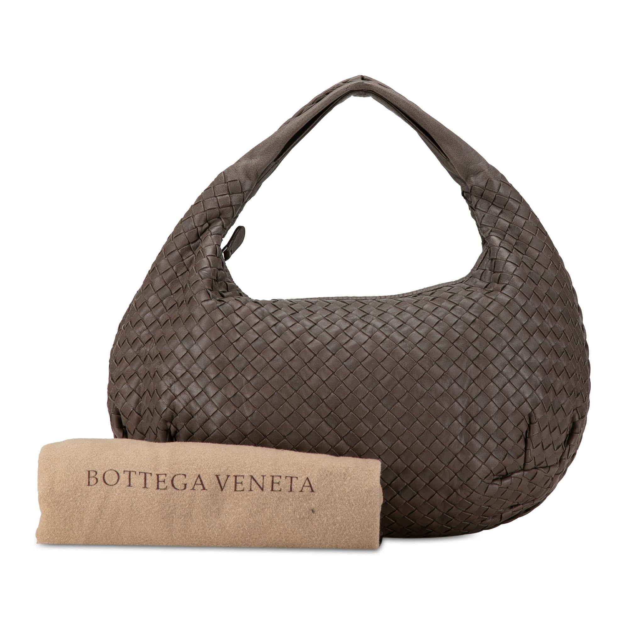 Bottega Veneta Medium Intrecciato Belly Hobo (SHG-GaUjlT)