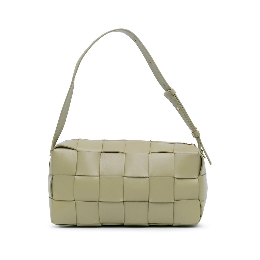 Bottega Veneta Medium Intrecciato Brick Cassette (SHG-vxs423)
