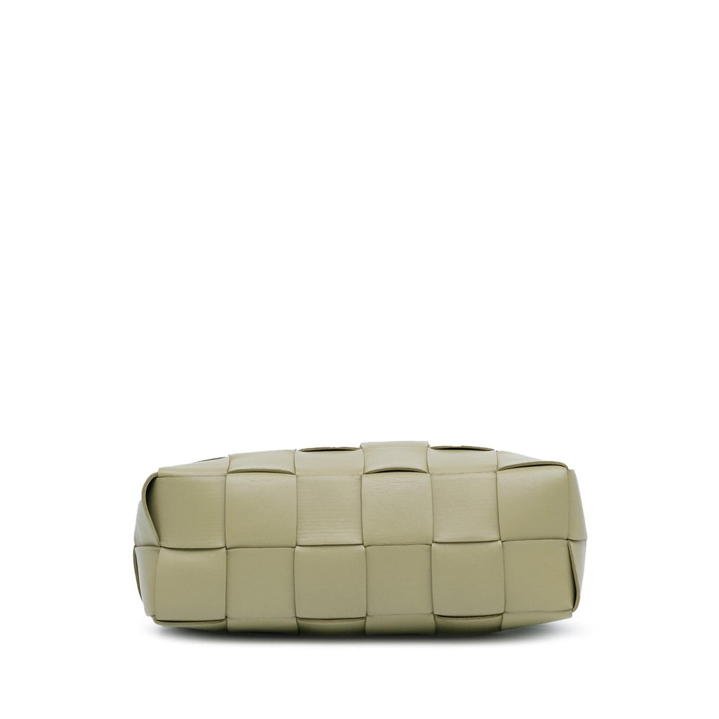 Bottega Veneta Medium Intrecciato Brick Cassette (SHG-vxs423)