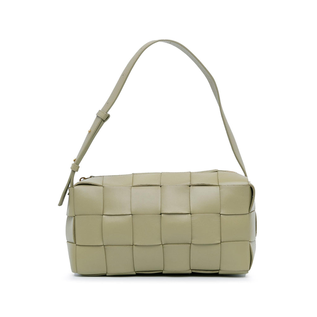 Bottega Veneta Medium Intrecciato Brick Cassette (SHG-vxs423)