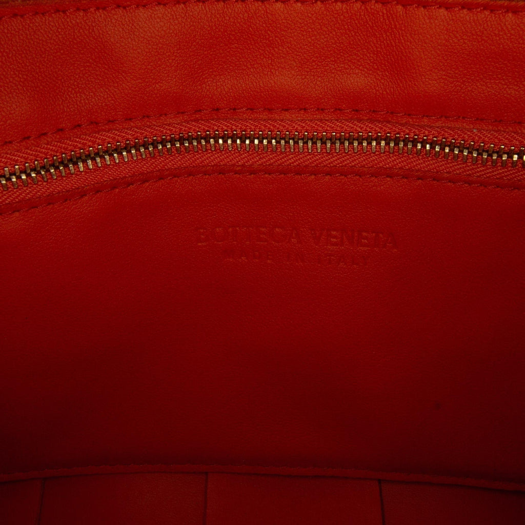 Bottega Veneta Medium Intrecciato Cassette (SHG-SDckAD)