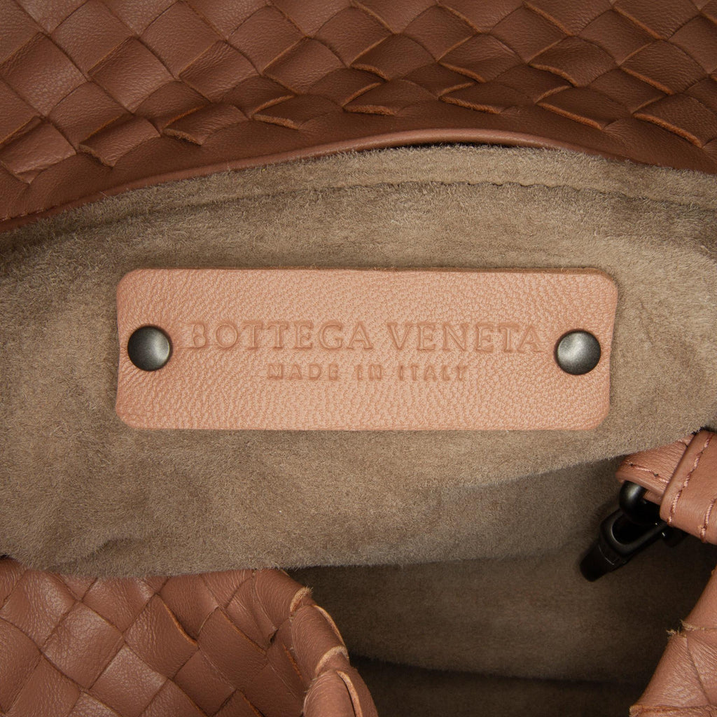 Bottega Veneta Medium Intrecciato Cesta (SHG-eN7nVh)