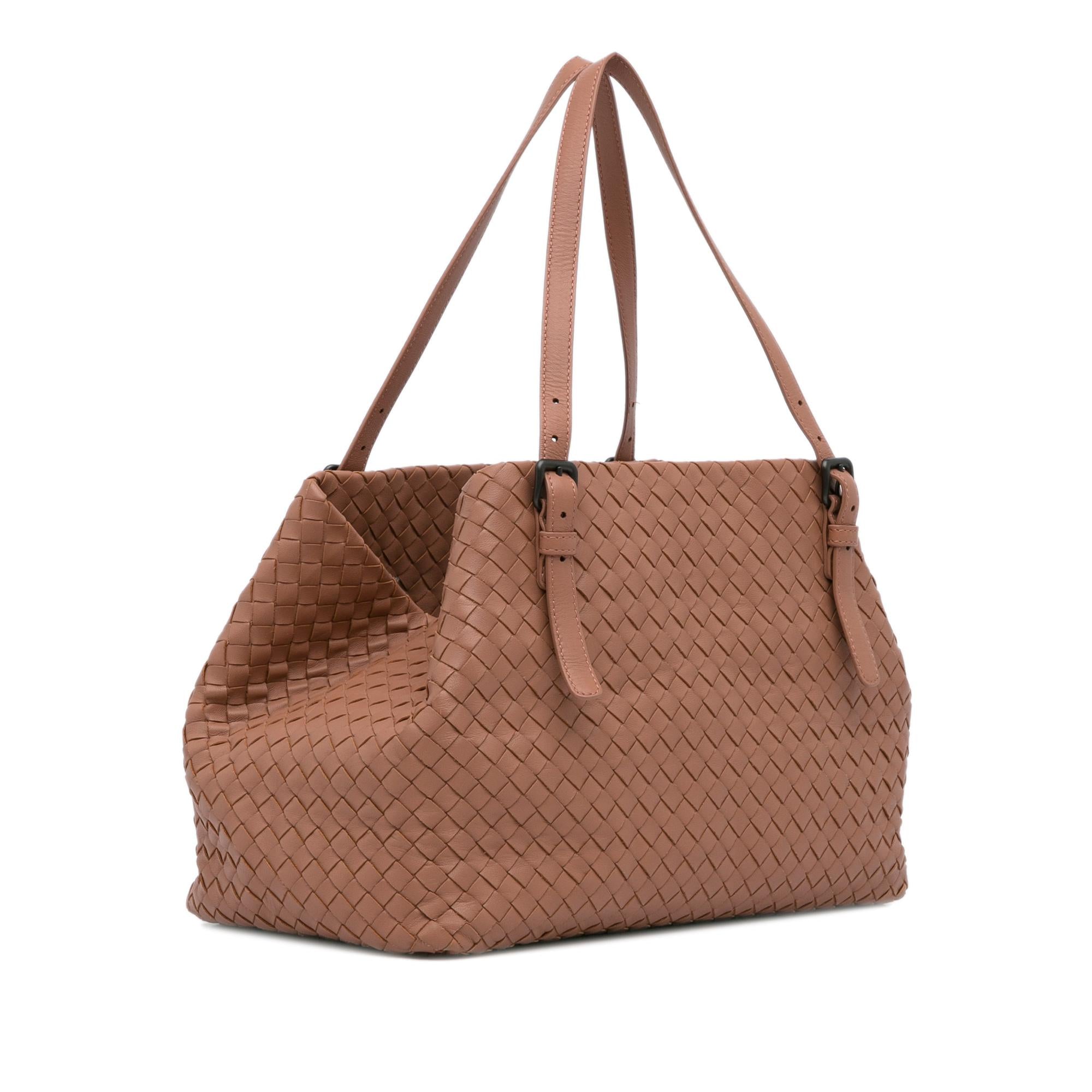 Bottega Veneta Medium Intrecciato Cesta (SHG-eN7nVh)