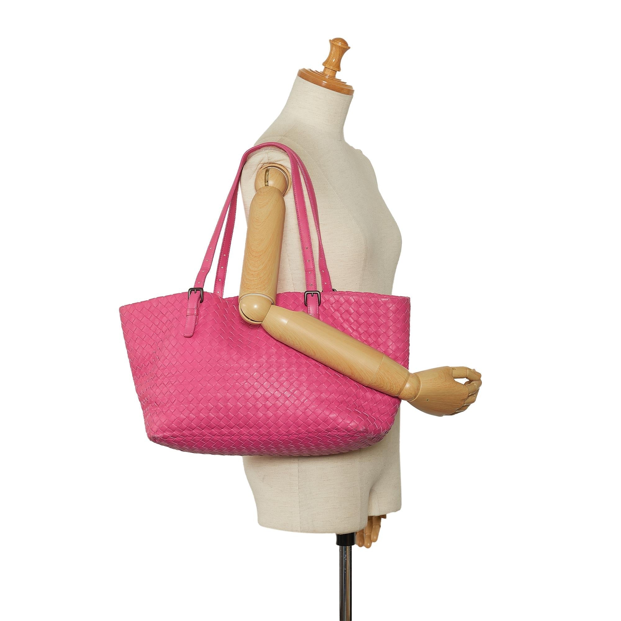 Bottega Veneta Medium Intrecciato Cesta (SHG-2ple4x)