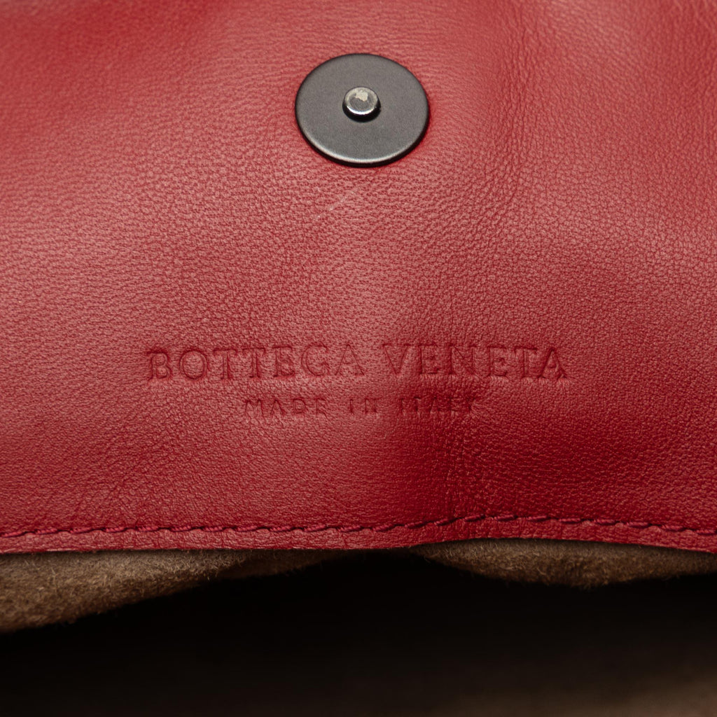 Bottega Veneta Medium Intrecciato Double Chain Tote (SHG-TiOjmt)