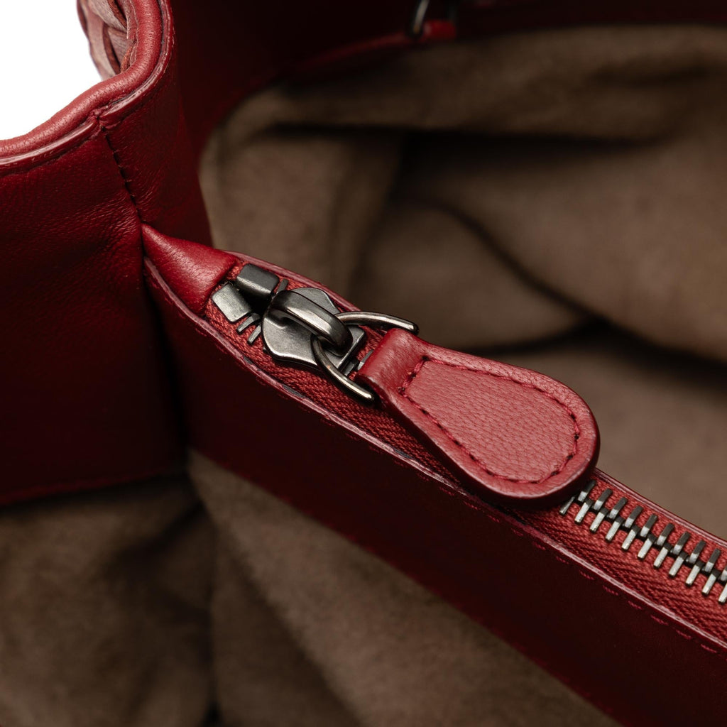 Bottega Veneta Medium Intrecciato Double Chain Tote (SHG-TiOjmt)