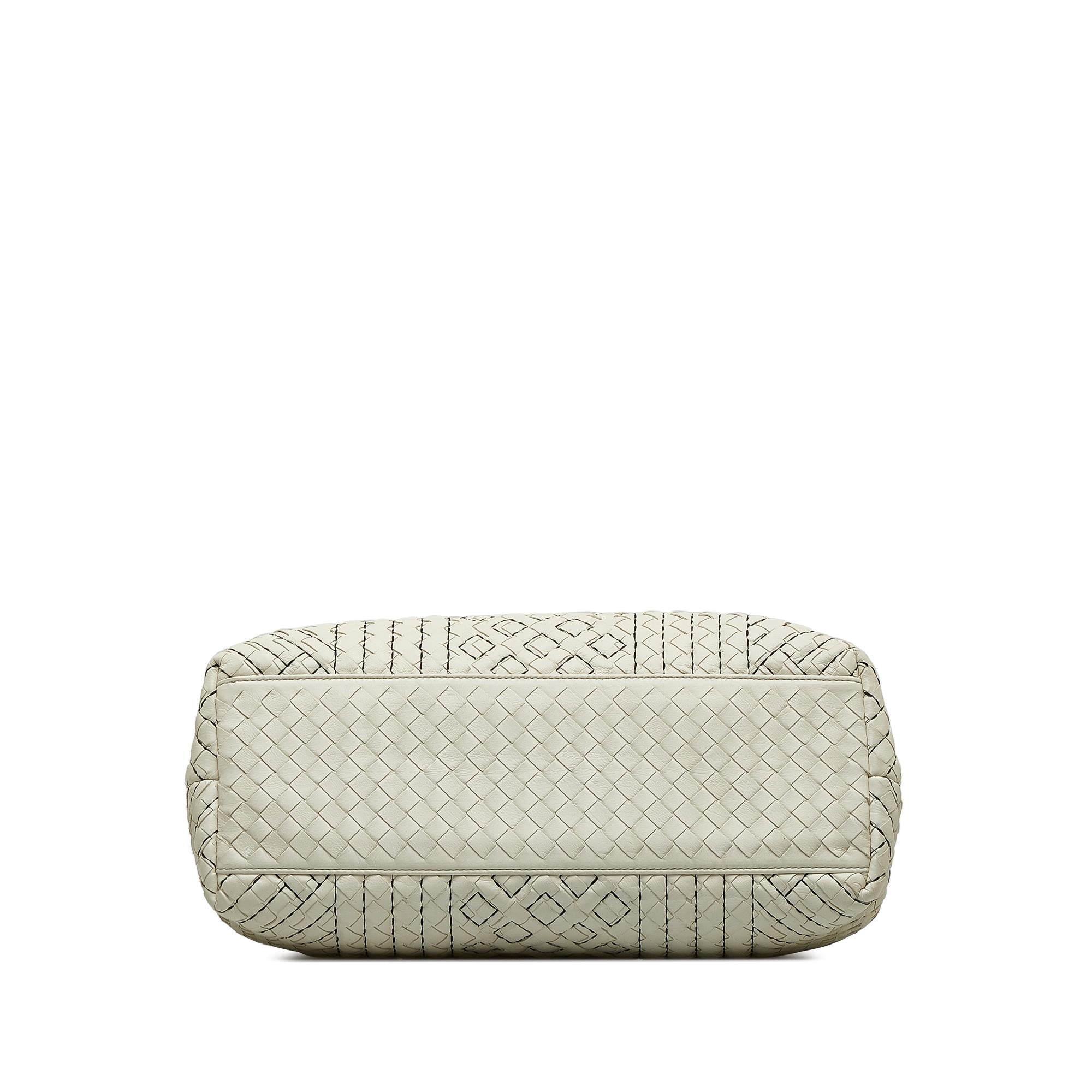 Bottega Veneta Medium Intrecciato Stitched Double Chain Tote (SHG-lAoFji)