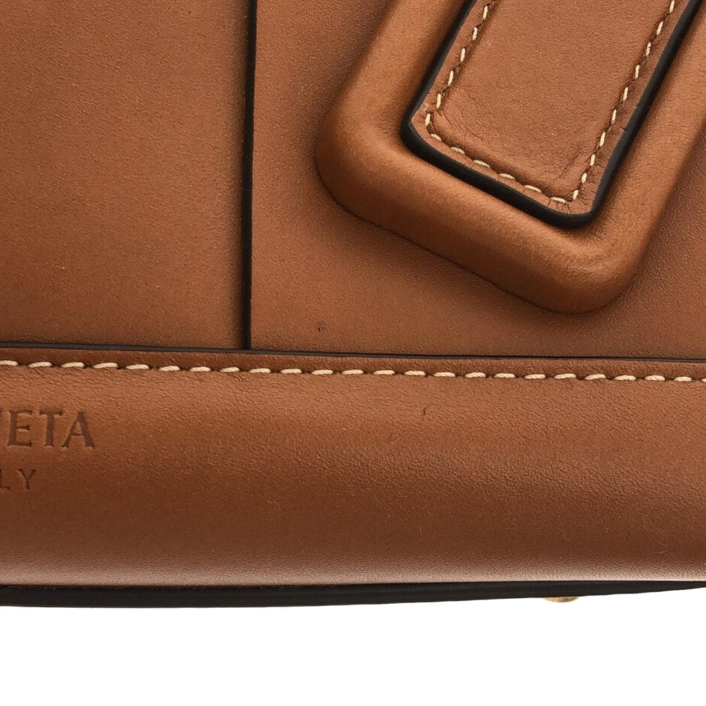 Bottega Veneta Medium Maxi Intrecciato Arco Bag (SHG-6R9Y5V)