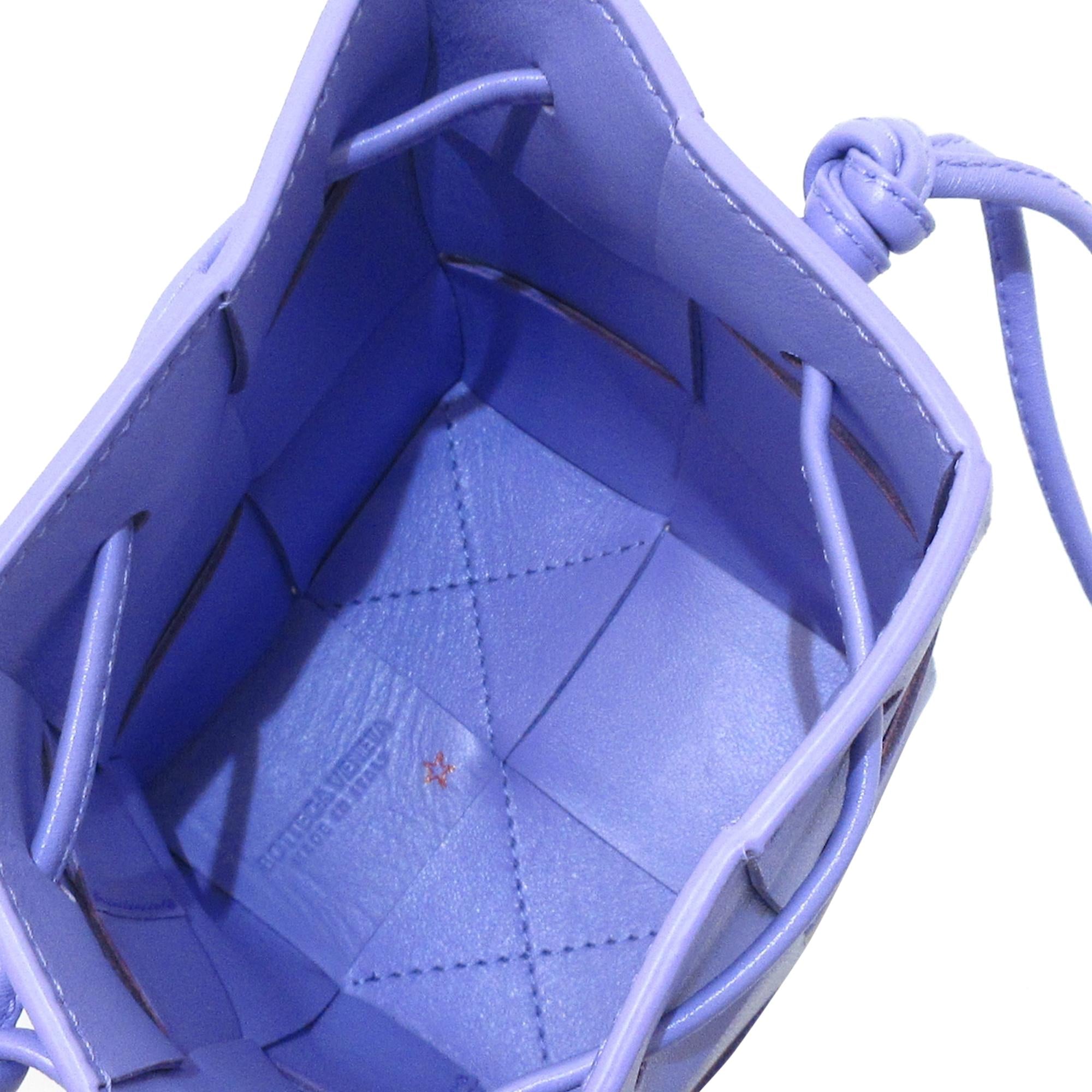 Bottega Veneta Mini Intrecciato Cassette Bucket Bag (SHG-fyEcAT)