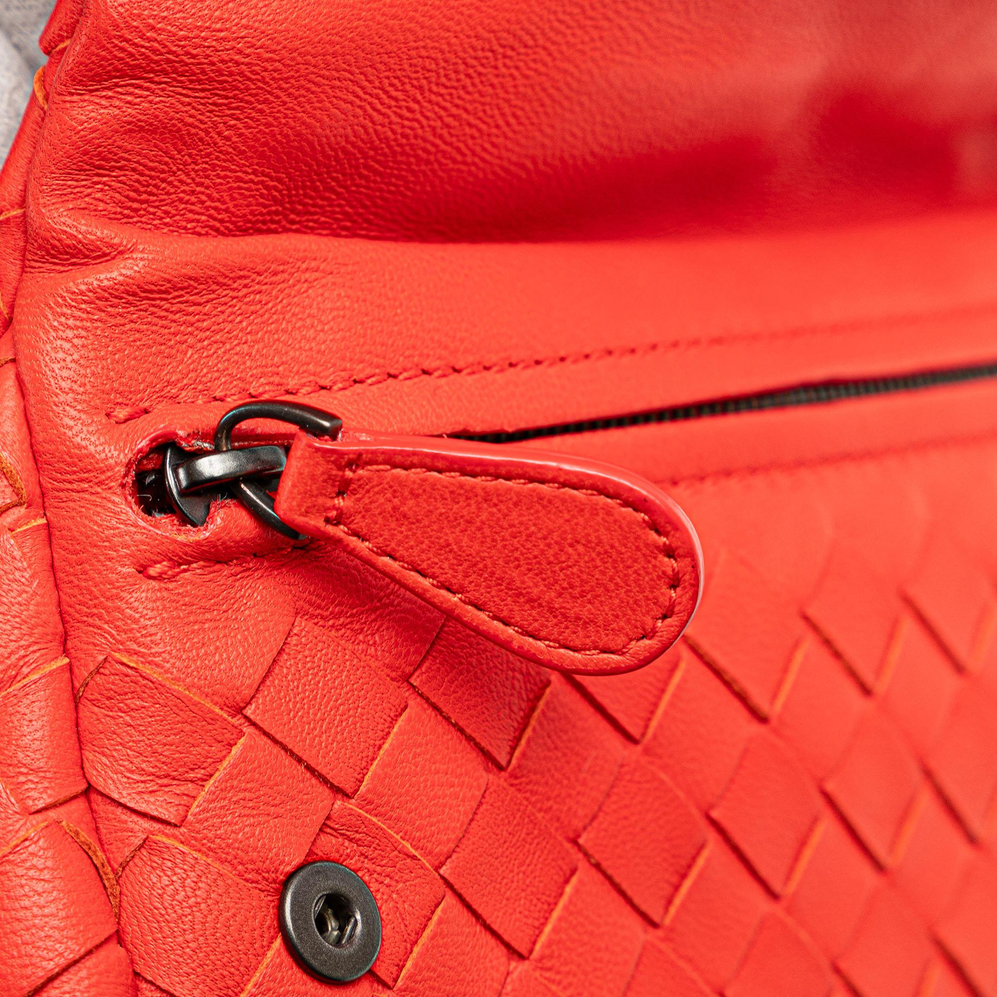 Bottega Veneta Mini Intrecciato Expandable Chain Crossbody (SHG-o72gjL)