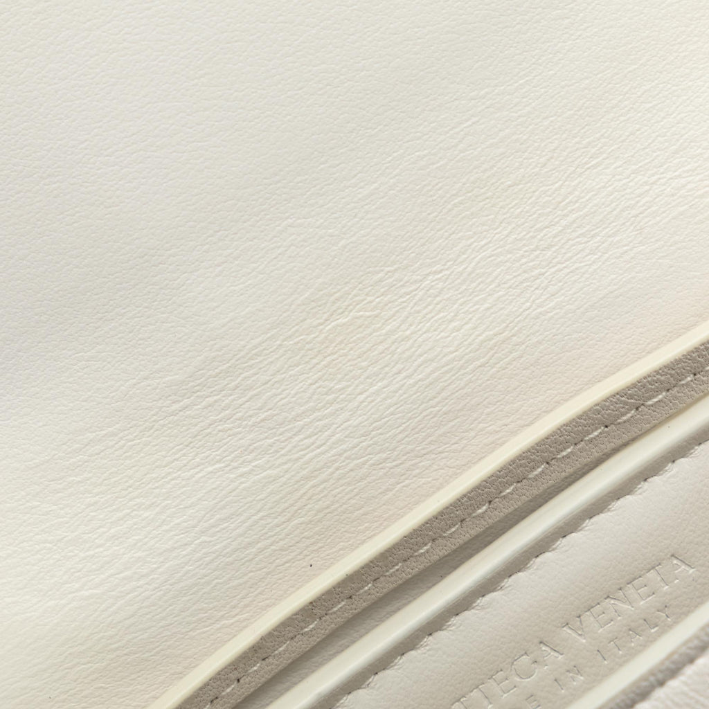 Bottega Veneta Mini Intrecciato Knot Crossbody (SHG-yN9X7d)