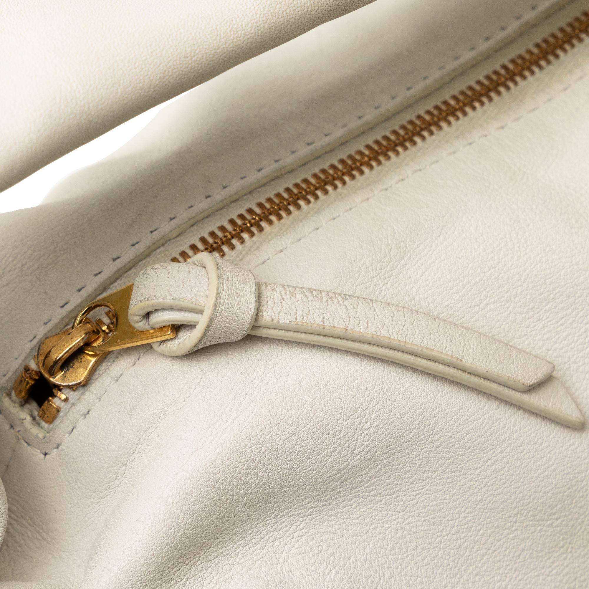 Bottega Veneta Mini Lambskin Double Knot Bag (SHG-RYDSLF)