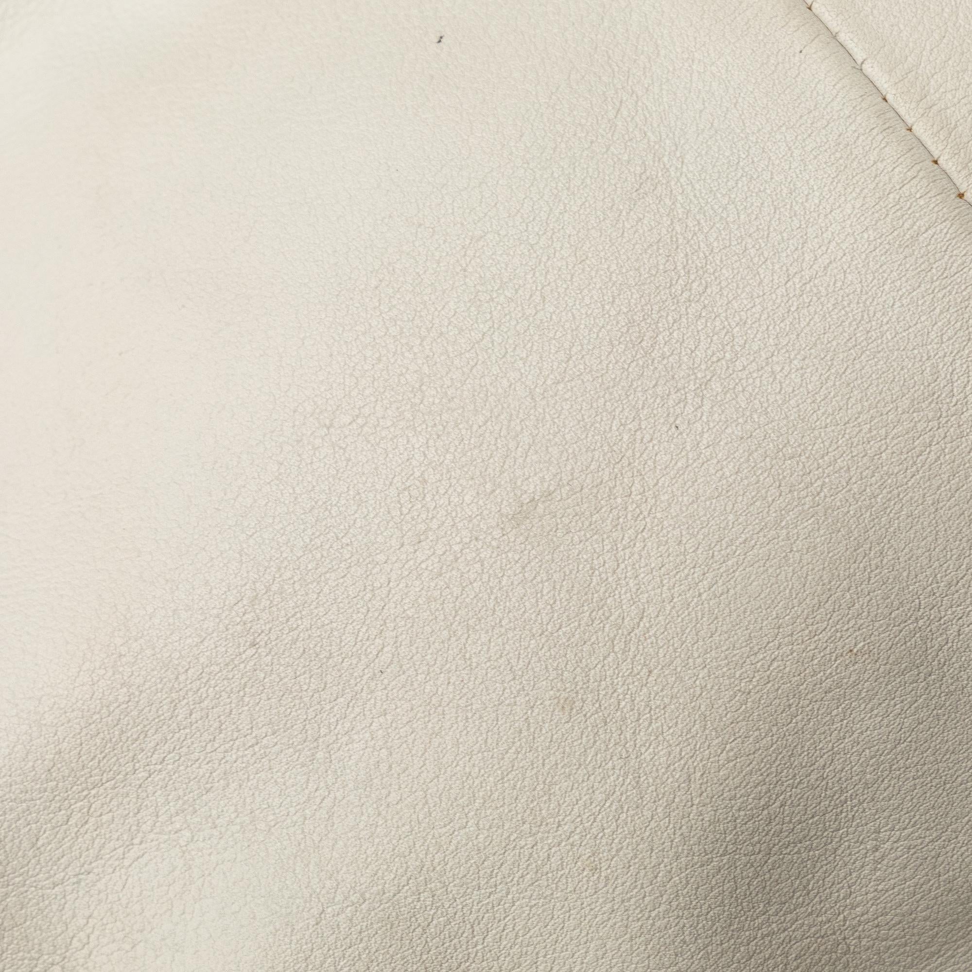 Bottega Veneta Mini Lambskin Double Knot Bag (SHG-RYDSLF)