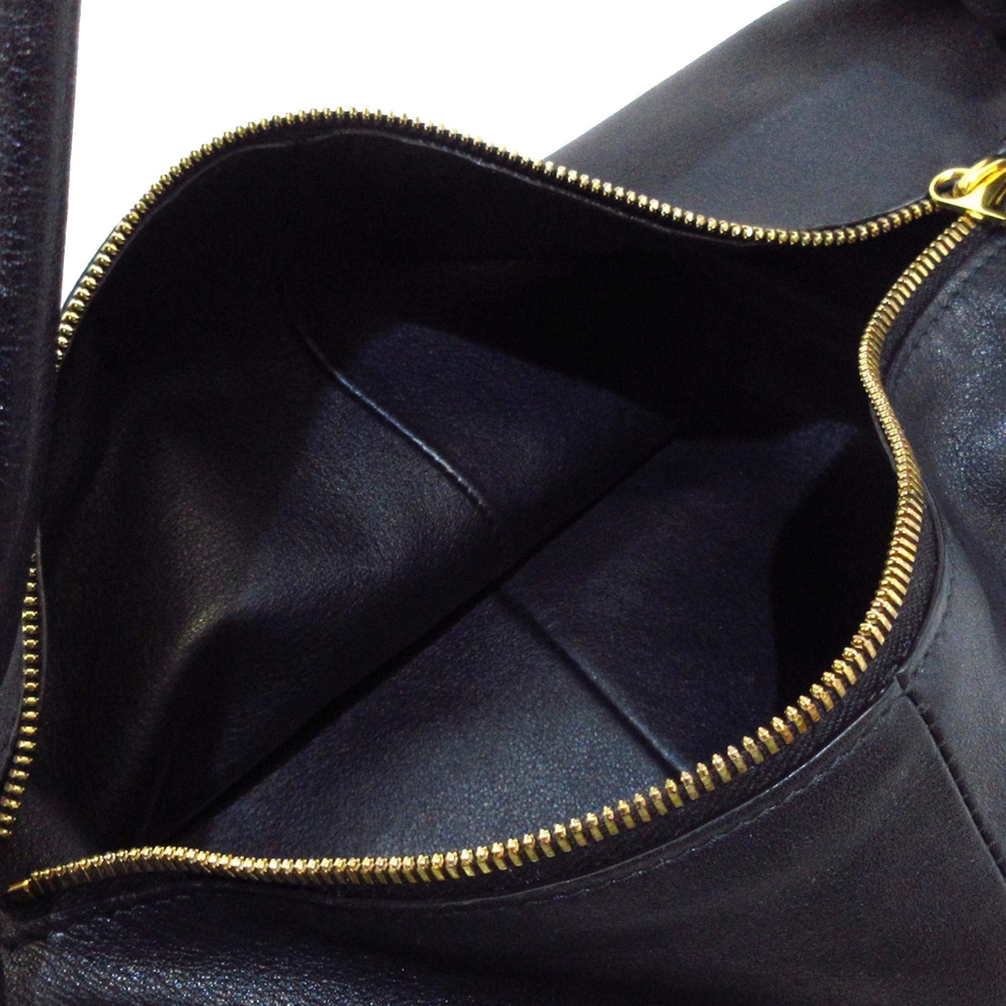 Bottega Veneta Mini Leather Double Knot (SHG-7anhHB)