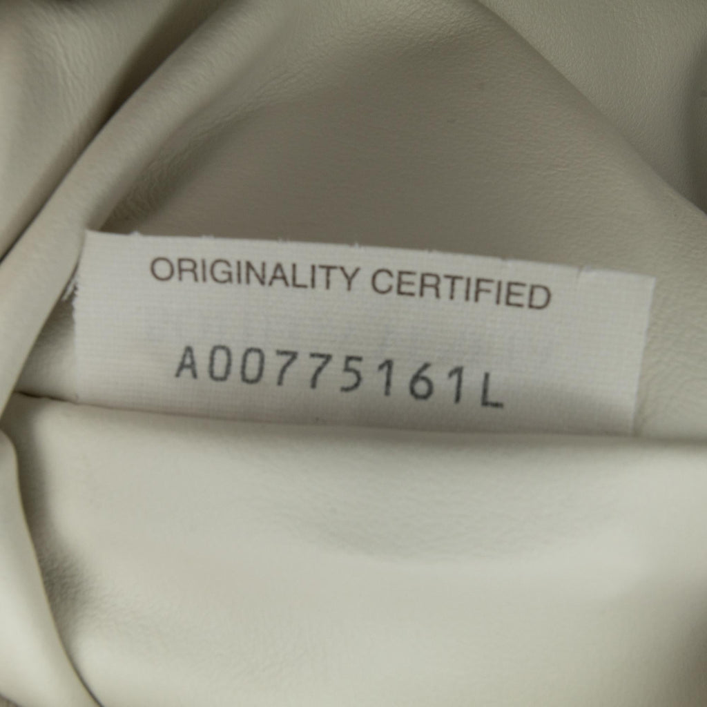 Bottega Veneta Mini Nappa Intrecciato Heart Jodie (SHG-BcW4s1)