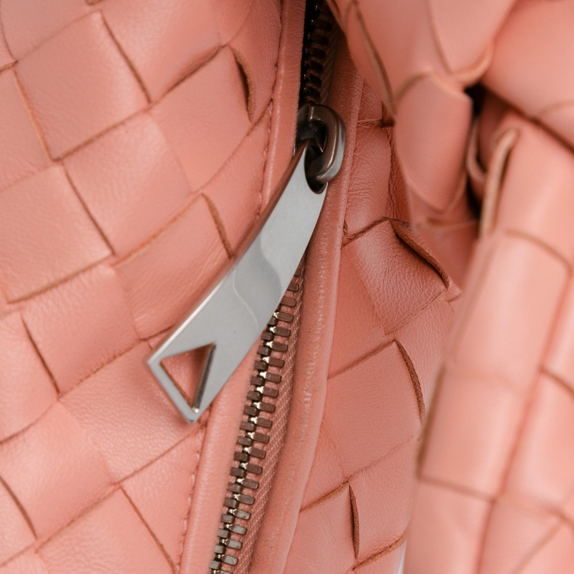 Bottega Veneta Mini Nappa Intrecciato Jodie (SHG-gp9WuF)