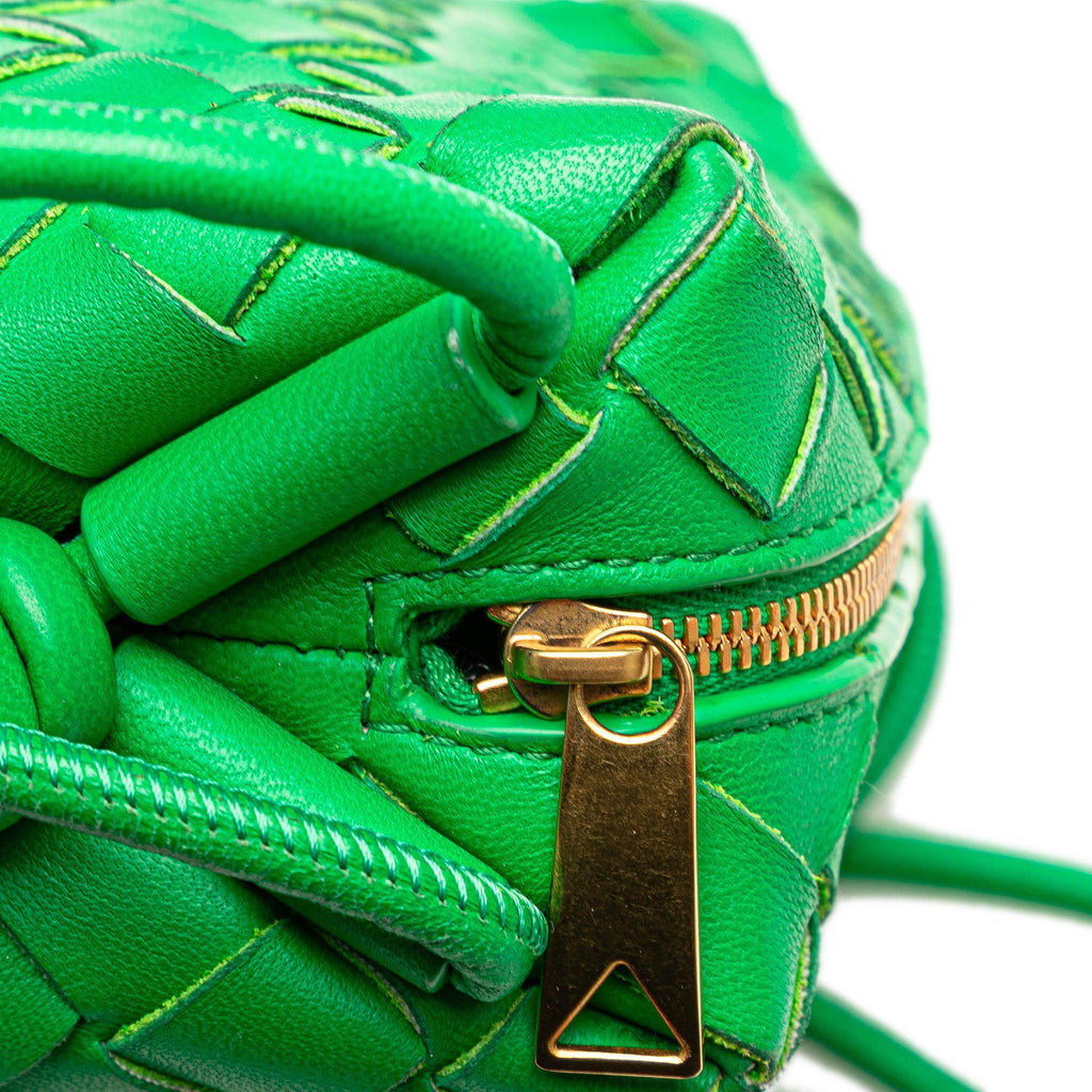 Bottega Veneta Mini Nappa Intrecciato Loop Camera Bag (SHG-AfYRE9)
