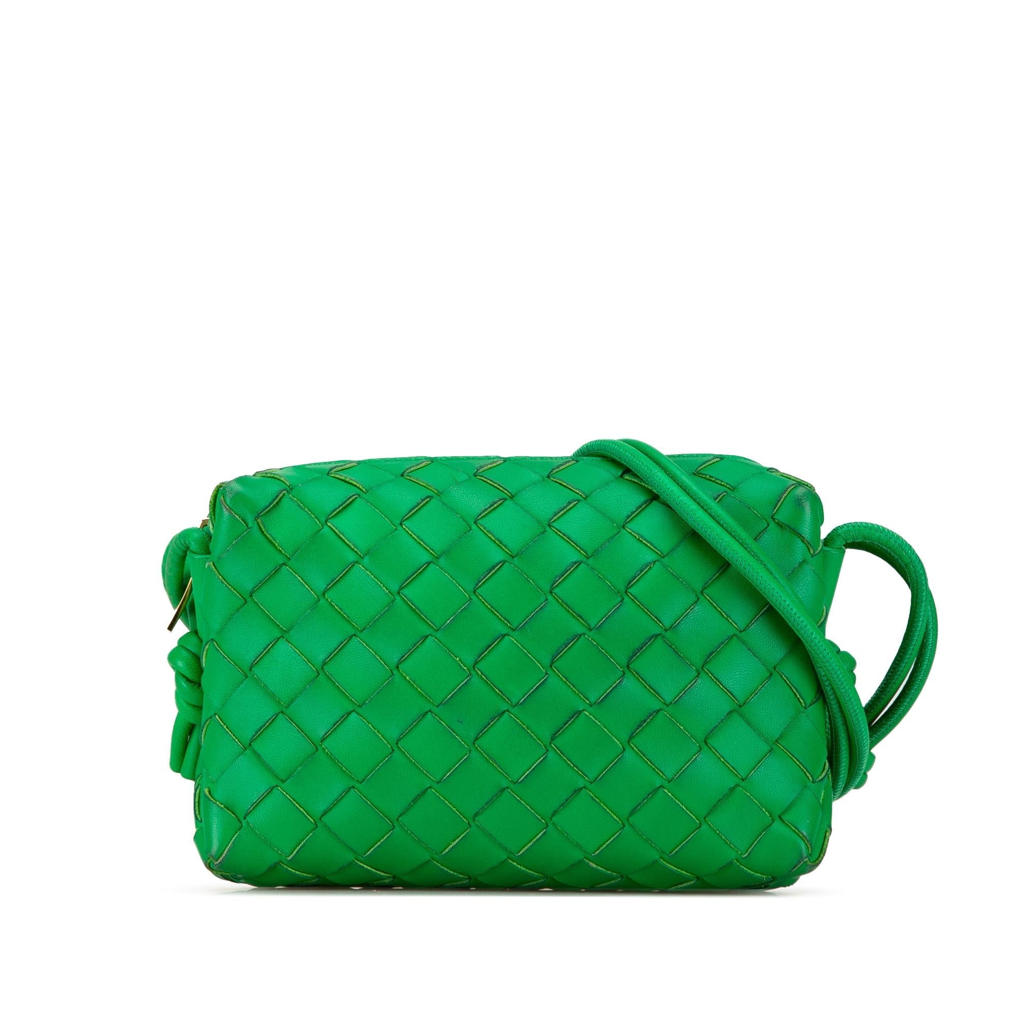 Bottega Veneta Mini Nappa Intrecciato Loop Camera Bag (SHG-AfYRE9)
