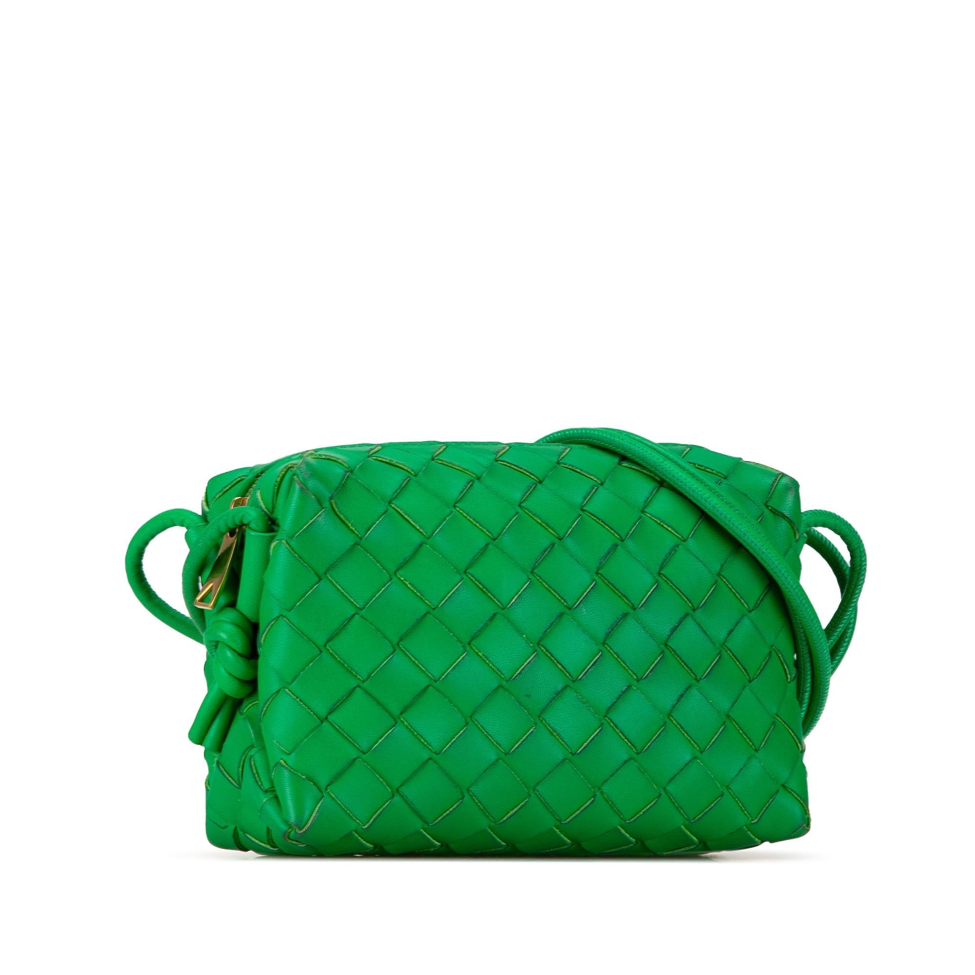 Bottega Veneta Mini Nappa Intrecciato Loop Camera Bag (SHG-AfYRE9)