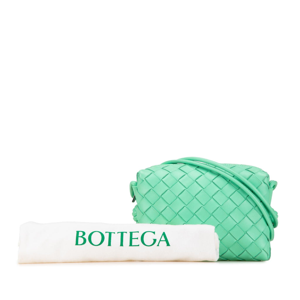 Bottega Veneta Mini Nappa Intrecciato Loop Camera Bag (SHG-H9L0I0)