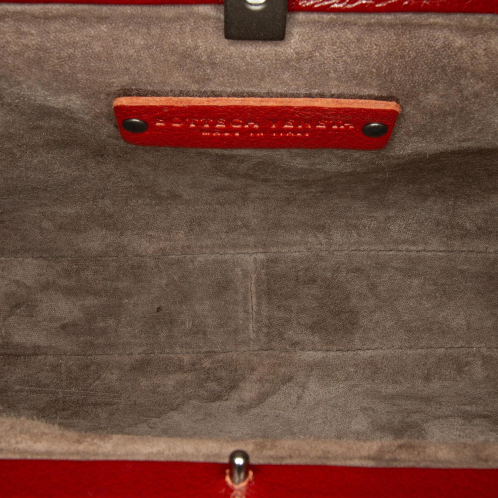 Bottega Veneta Mirror Lens Clutch (SHG-hLivag)