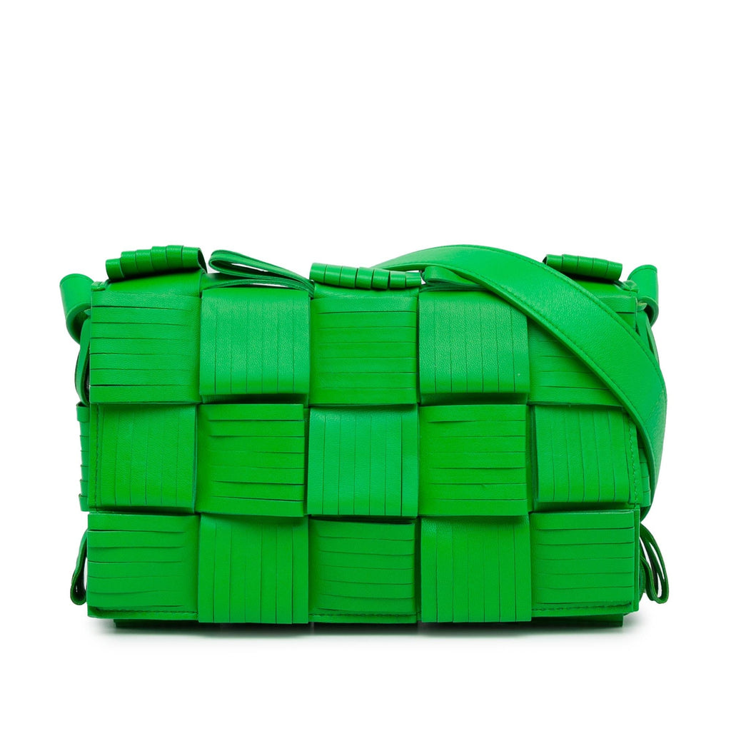 Bottega Veneta Nappa Intrecciato Fringed Cassette Crossbody (SHG-GROzlR)