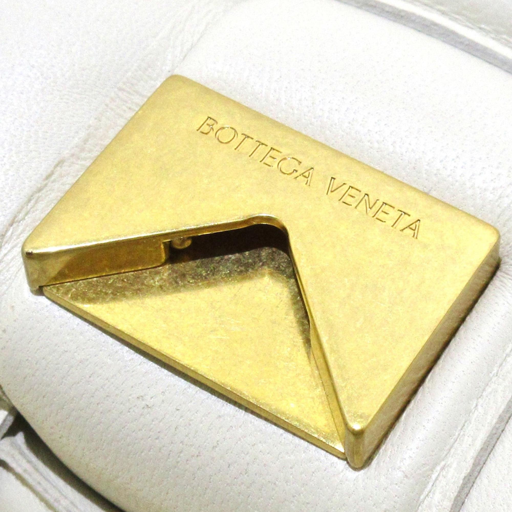 Bottega Veneta Padded Cassette Leather Crossbody Bag (SHG-ivszev)